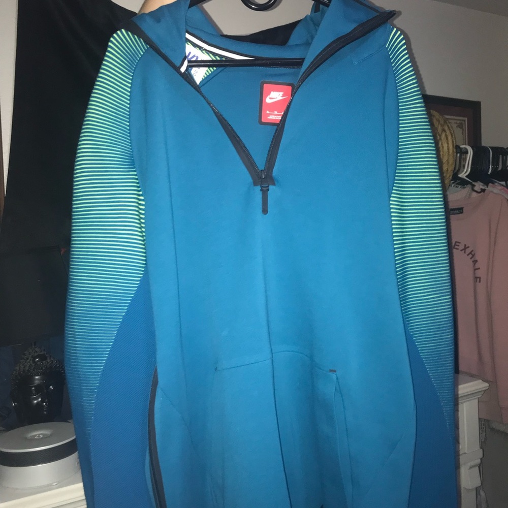 Nike Pullover